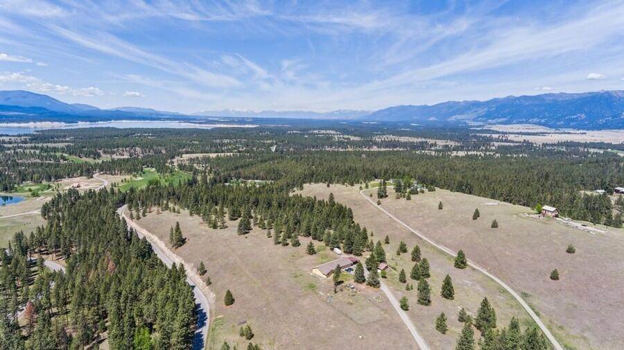 3. Single Family Homes for Sale at 117 Happy Hollow, Eureka, Montana 59917 United States