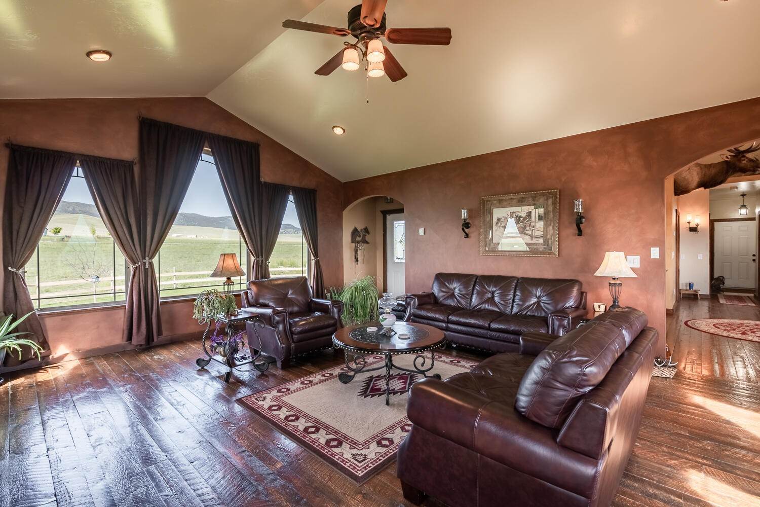 14. Single Family Homes for Sale at 108 Furman Lane, East Helena, Montana 59635 United States